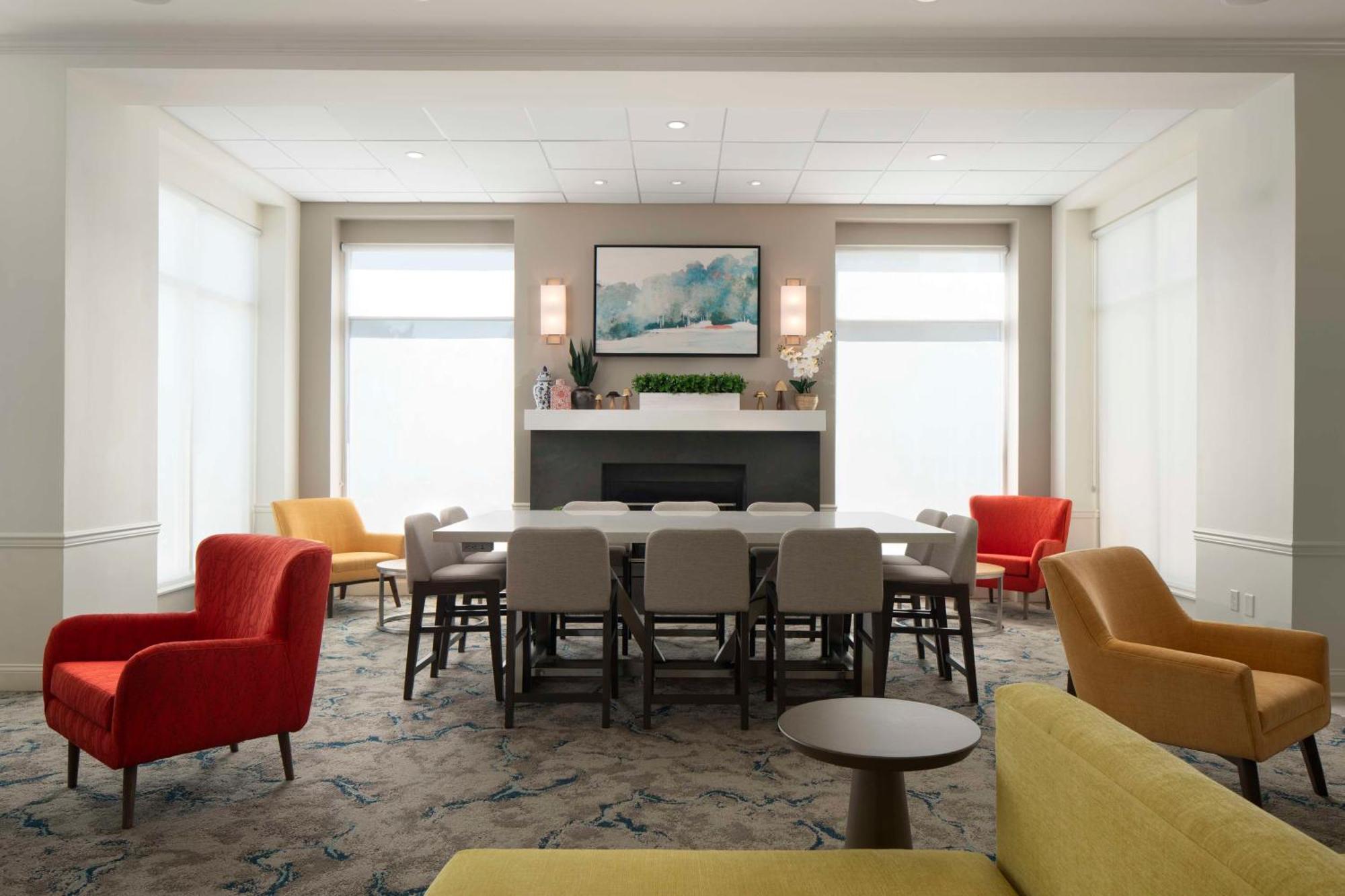 Hilton Garden 3*